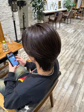 ショート 丸山 心 / 艶カラーのヘアスタイル