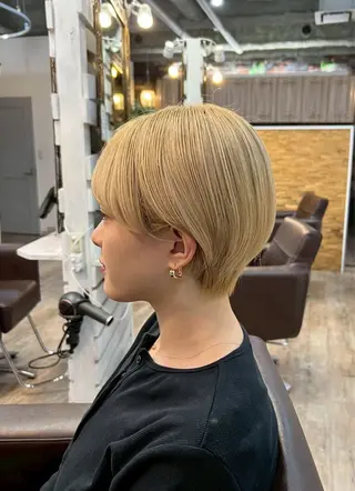 ショート 岡本 蓮太のヘアスタイル