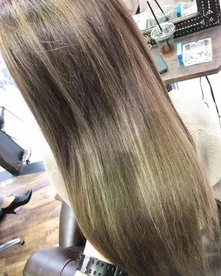 ロング Loob.TOKYO MIYA🌈のヘアスタイル