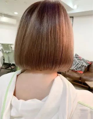 ミディアム カラー 角戸 りおのヘアスタイル