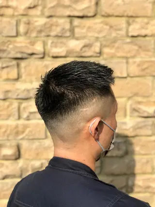 メンズ 小松 智寛のヘアスタイル