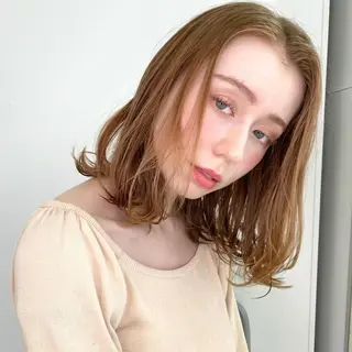 セミロング 透明感カラー✨ よしの じろうのヘアスタイル