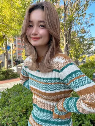 カラー セミロング ANGELICA 難波店のヘアスタイル