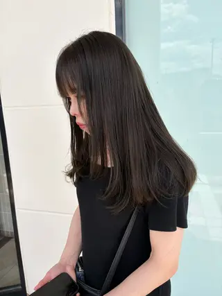 ミディアム カラー 寺川 ちなつのヘアスタイル