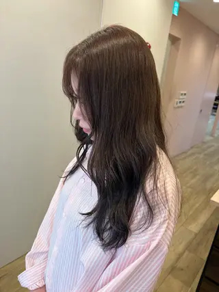 カラー 透明感カラー🪷 𝗬𝘂𝘂𝗻𝗮のヘアスタイル