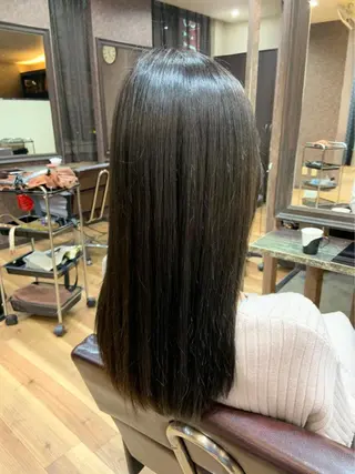 セミロング カラー 髪質改善🩵艶髪 ストレート🩵山口のヘアスタイル