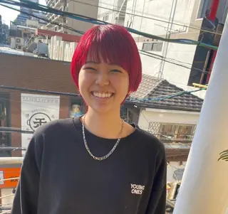 ショート カラー qiie/ワンカラー インナーカラーのヘアスタイル