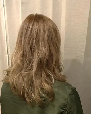 セミロング cecilhair 博多 手島のヘアスタイル