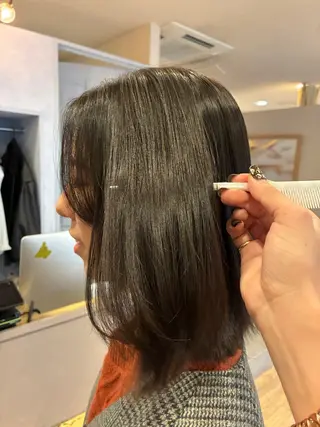 ミディアム ケアストレート ハナシロミサキのヘアスタイル