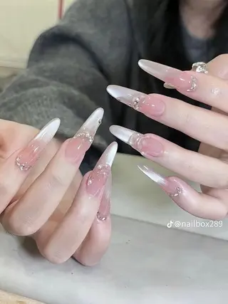 ネイル 本田 アユミのネイルデザイン
