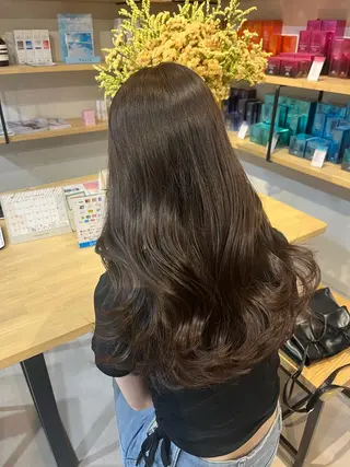 ロング カラー 長谷川 愛花のヘアスタイル
