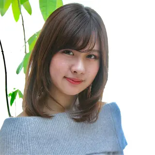 ミディアム リ コのヘアスタイル