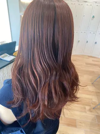 カラー Ashanti 有川のヘアスタイル