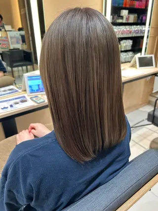 セミロング カラー ゆめ ベージュカラーのヘアスタイル