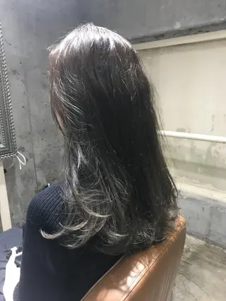 セミロング カラー パーマ ヘアアレンジ メンズ キッズ ネイル マツエク・マツパ サロンドミルク 渋谷高比良のヘアスタイル