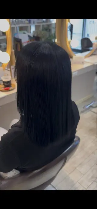 セミロング カラー yokota michiのヘアスタイル