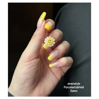 ミディアム ネイル 🐾enen style 🐾のネイルデザイン