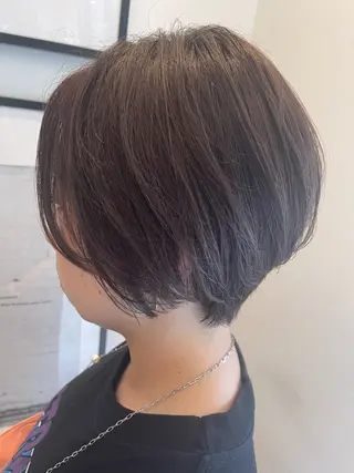 ショート カラー 塚本 昂のヘアスタイル