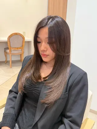 ロング カラー 大久保 琳冬のヘアスタイル
