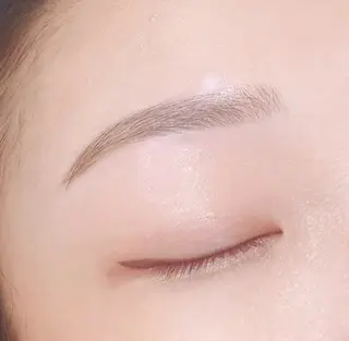 アイブロウ 🎀ESS LASH &BROW🎀の眉毛・アイブロウイメージ