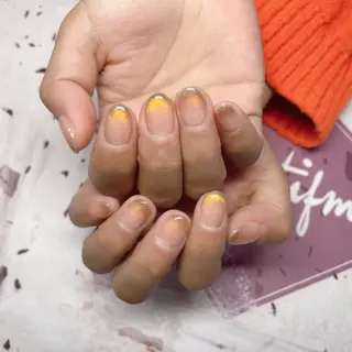 ネイル H1 NAIL エミのネイルデザイン