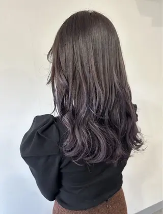 ロング カラー 山田 誠也のヘアスタイル