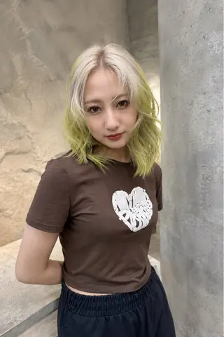 ミディアム カラー 小田 晃瑛のヘアスタイル