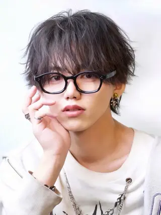 ショート パーマ メンズ ヤリタ カケルのヘアスタイル