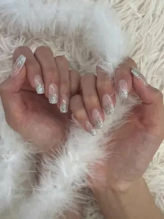 ネイル LAVISH sakiのネイルデザイン
