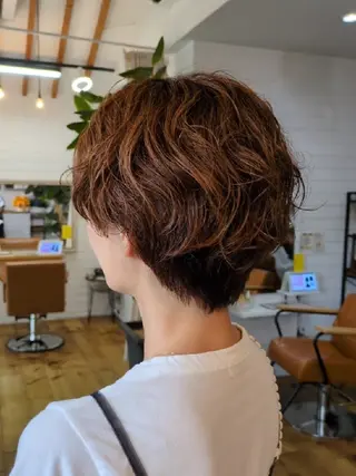 ショート パーマ 奥田 誠司のヘアスタイル