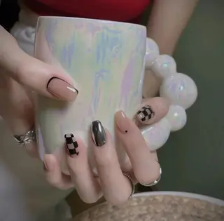 ネイル ネイルサロン ルミア Lumia 店長施術のネイルデザイン