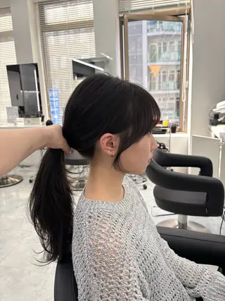 ロング カラー 抜け感レイヤー︴ ニュアンスカラーのヘアスタイル