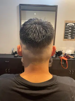 ショート 京都フェードカット 田嶋勇祐のヘアスタイル