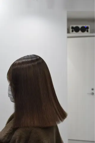 ミディアム Shiro RENのヘアスタイル