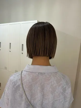 ショート カラー ハマベ イクト FLORENのヘアスタイル