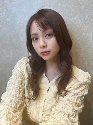 セミロング 河野 優希のヘアスタイル