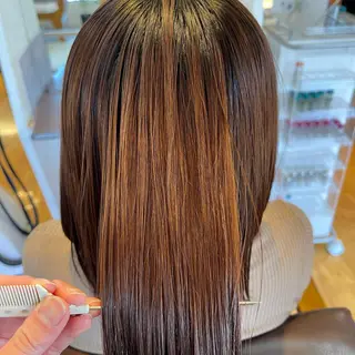 ミディアム 梶谷 和希のヘアスタイル