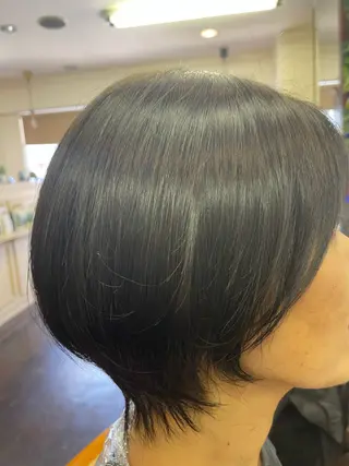 ショート カラー 桧山 真のヘアスタイル
