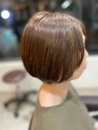 ショート カラー 勘場 万菜華のヘアスタイル