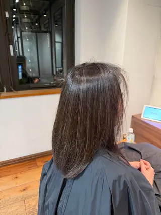 セミロング ヘルシー/ナチュラル ハイライト・カラーのヘアスタイル