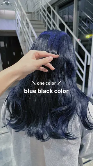 ロング カラー 野林 夏帆のヘアスタイル