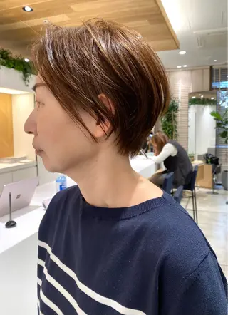 ショート カラー 平沢 真司のヘアスタイル