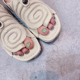 ネイル ラゾアミスタ🕊 さとう ななほのネイルデザイン