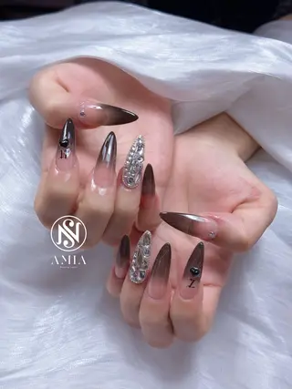 ロング 🌟AMIA BEAUTY🌟のネイルデザイン