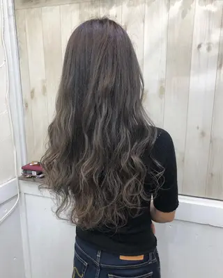 ロング Loob.TOKYO MIYA🌈のヘアスタイル