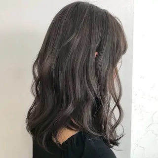 セミロング カラー 杏菜🌺👶🏼💕 ／elima調布🫧のヘアスタイル