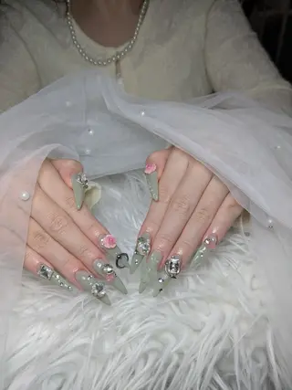 ネイル Queen Nail 柏店　クイーンネイルのネイルデザイン