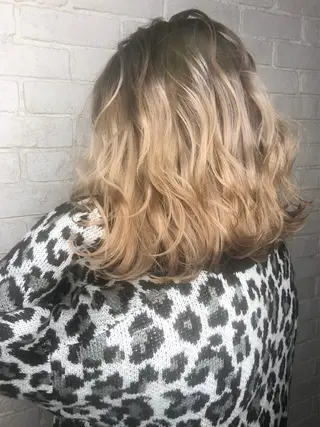 ミディアム カラー welring hair salonのヘアスタイル