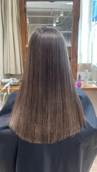 ロング カラー コトミ【メンズ】 【曲がる縮毛矯正】のヘアスタイル