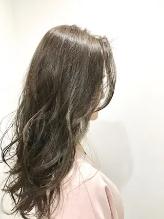 ロング カラー ヘアアレンジ 井坂 弘人のヘアスタイル